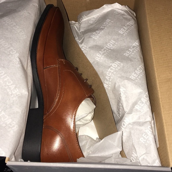 🆕Kenneth Cole Reaction Brick Apron Toe Derby - Picture 7 of 7